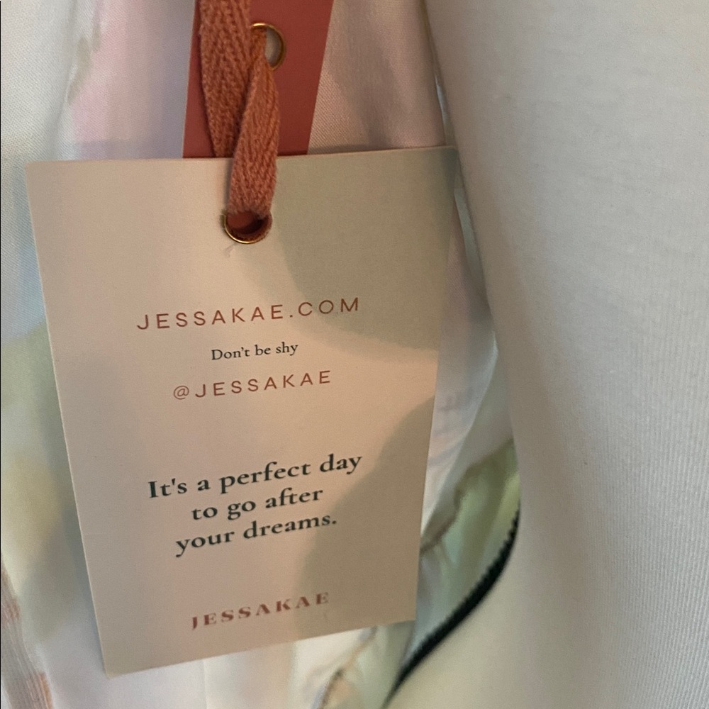 Jessakae NWT dreamer dress size medium.  35 inches long - Picture 11 of 14